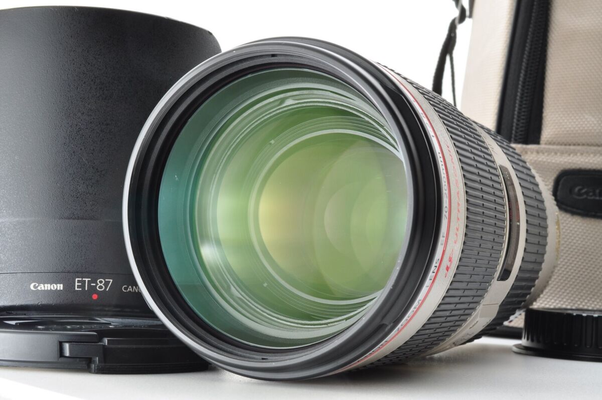 Canon EF 70-200mm F2.8 L IS II USM Near Mint Telephoto Zoom Canon EF 70-200mm F2.8 L IS II USM Near Mint Telephoto Zoom
