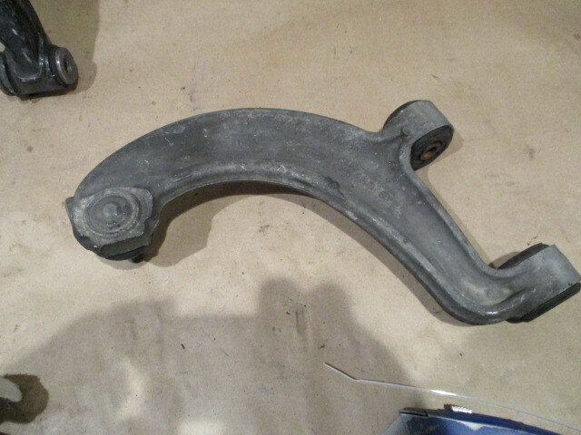 Maserati Quattroporte (2006) - LH Rear Upper Control Arm - P/N 199812