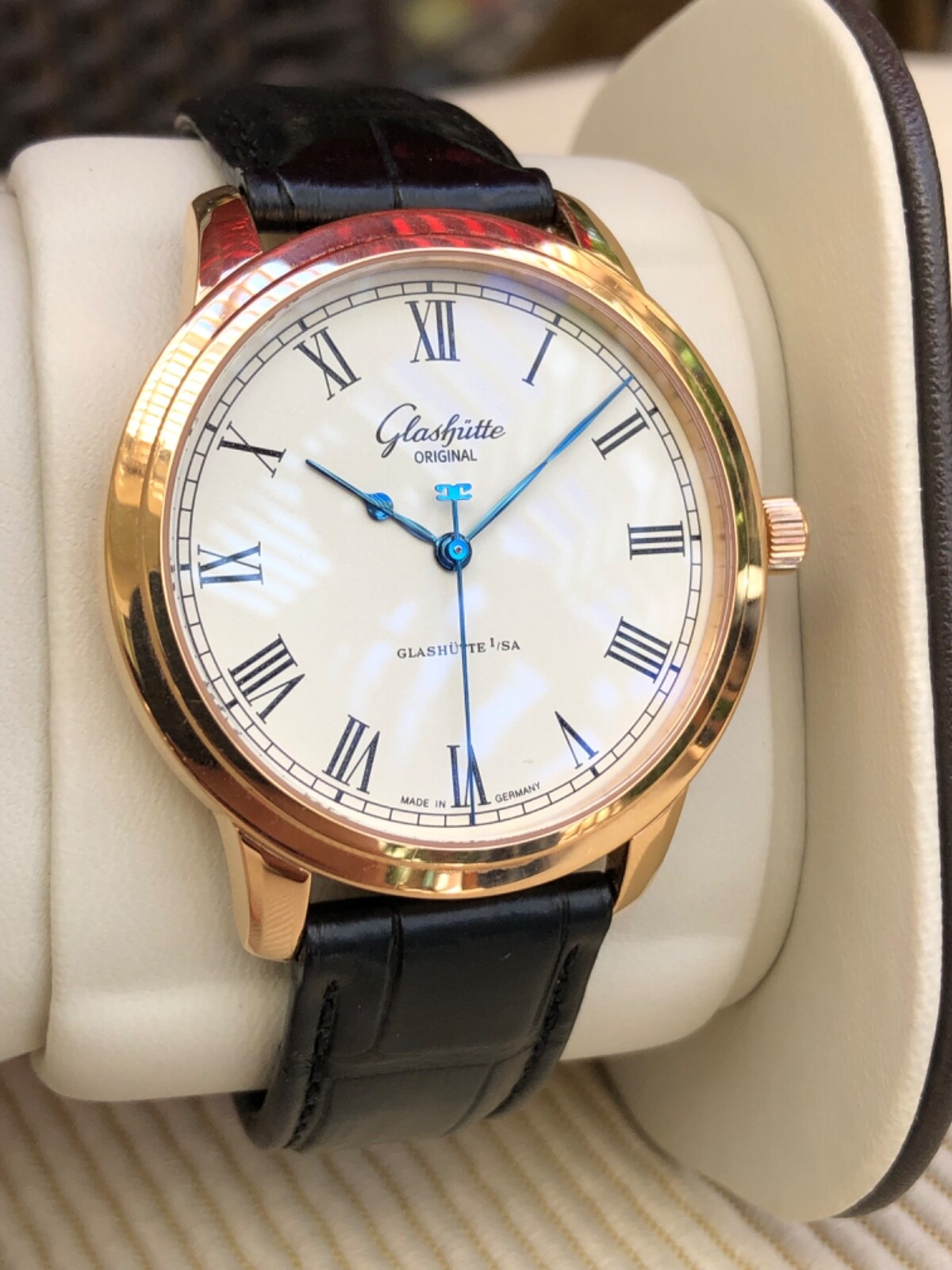 Glashutte Original Senator Automatic Rose Gold Silver Dial ref: 39-59-01-05-04.