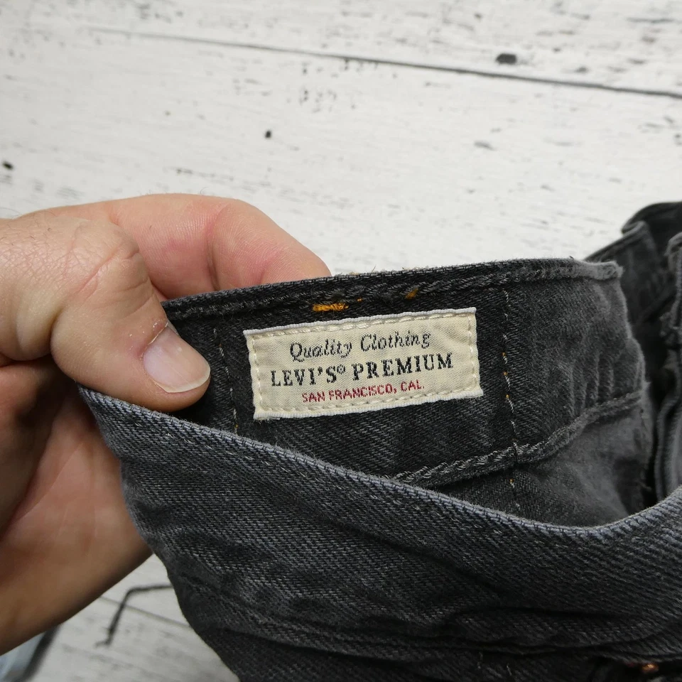 Levis Premium Shorts Womens Lot of 3 Denim Cutoff Frayed Button Fly Blue Black - Image 4 of 4