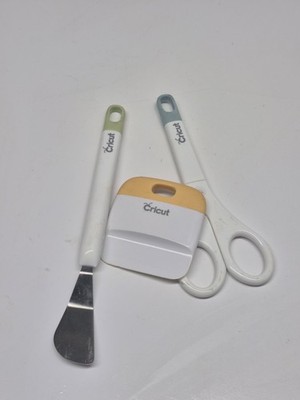 Cricut Explore One DYI Smart Cutting Machine Accessories Lot