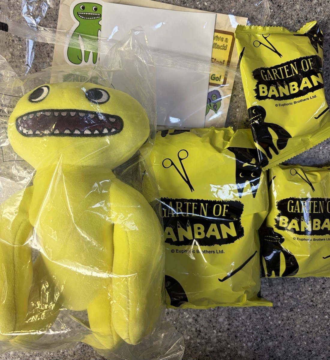 Garten of Banban Yellow Jumbo Josh 8” Plush + Surprise Collector