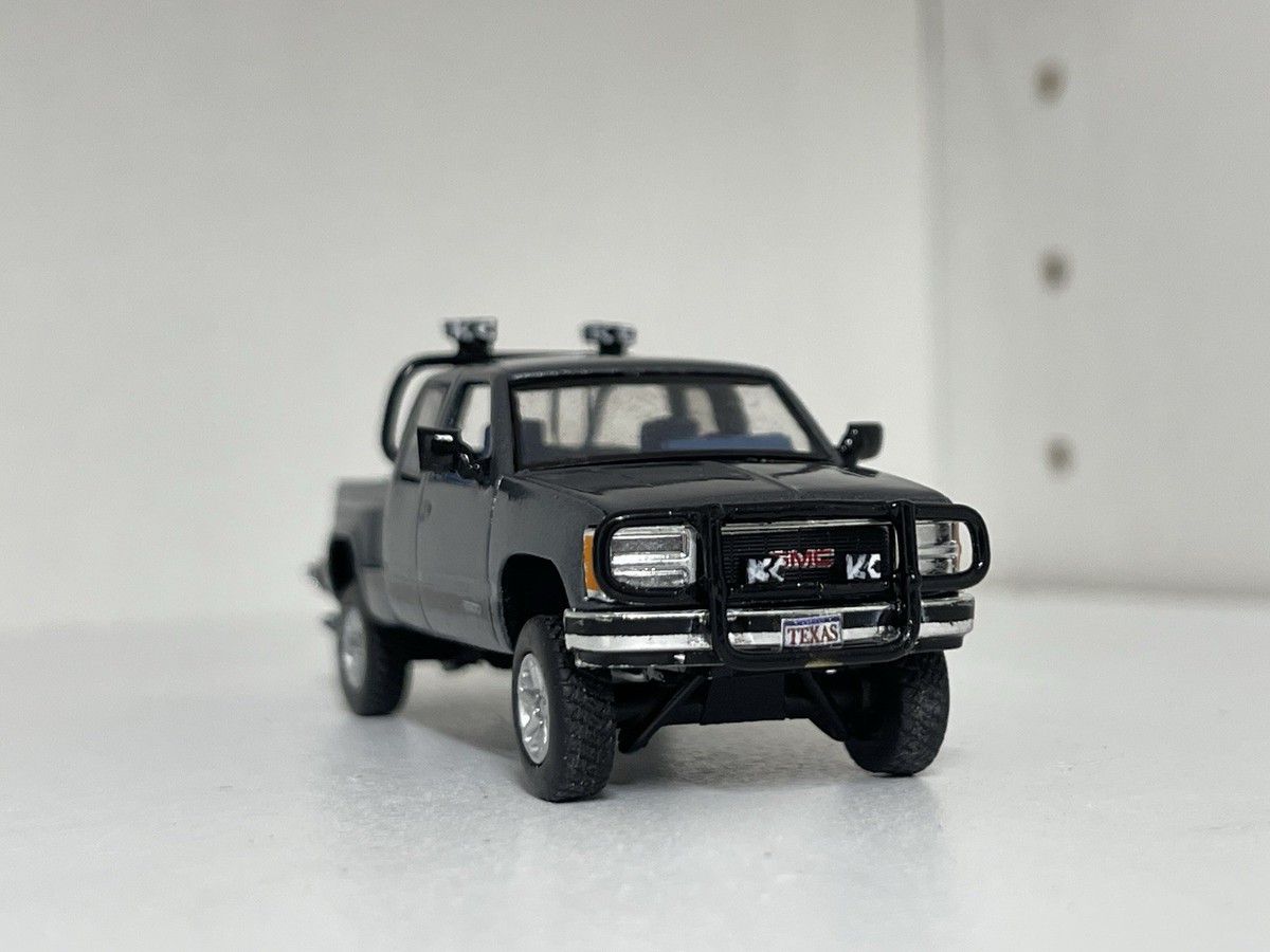 M2 Machine Custom 1/64 Extended Cab GMC Walker Texas Ranger