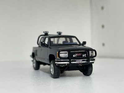 M2 Machine Custom 1/64 Extended Cab GMC Walker Texas Ranger
