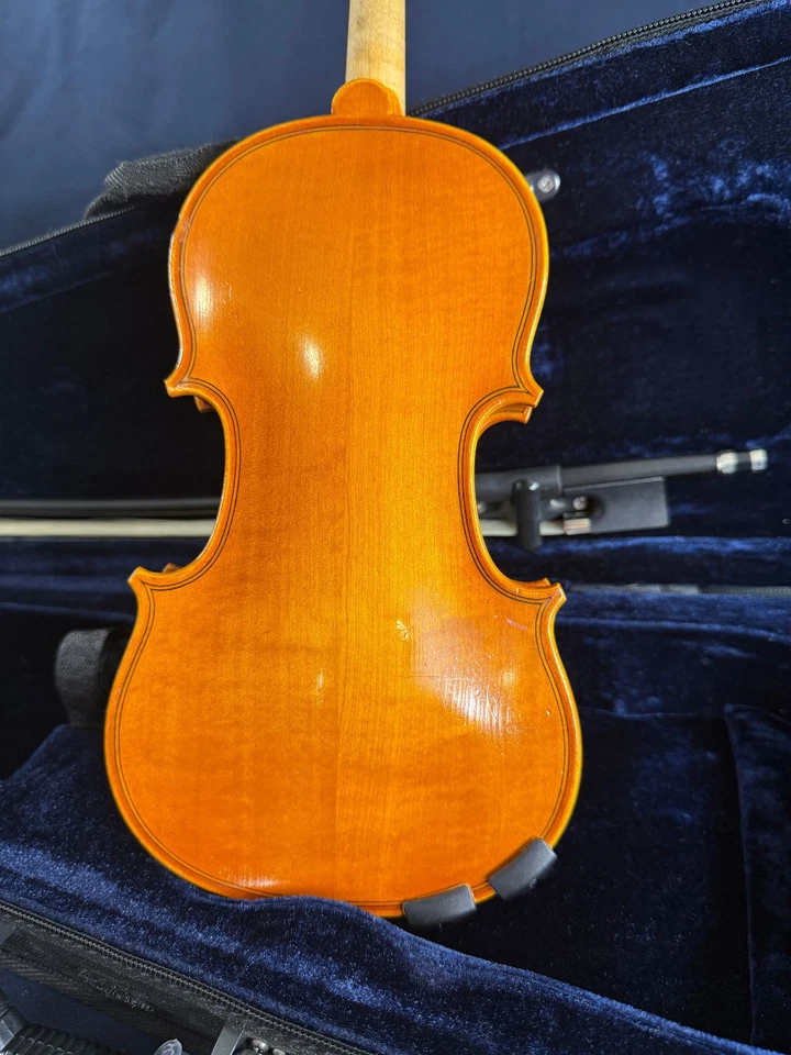 Traje de violín Eastman modelo 80, etiquetado como "Les Etoiles", 2004 Foto 3 de 4