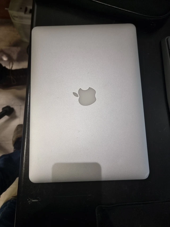 APPLE MacBook Air 13 A1369 2011 I5 1,7ghz 256Gb 4gb RAM Drr3 macOS High Sierra - Immagine 4 di 4