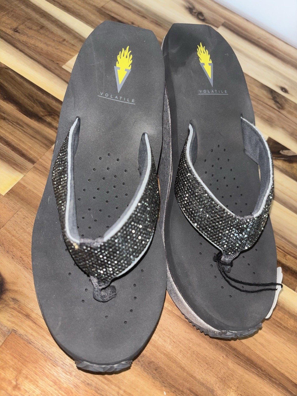 Women's Black Leather Wedge Sandals Size 7 Volatile Glimpse