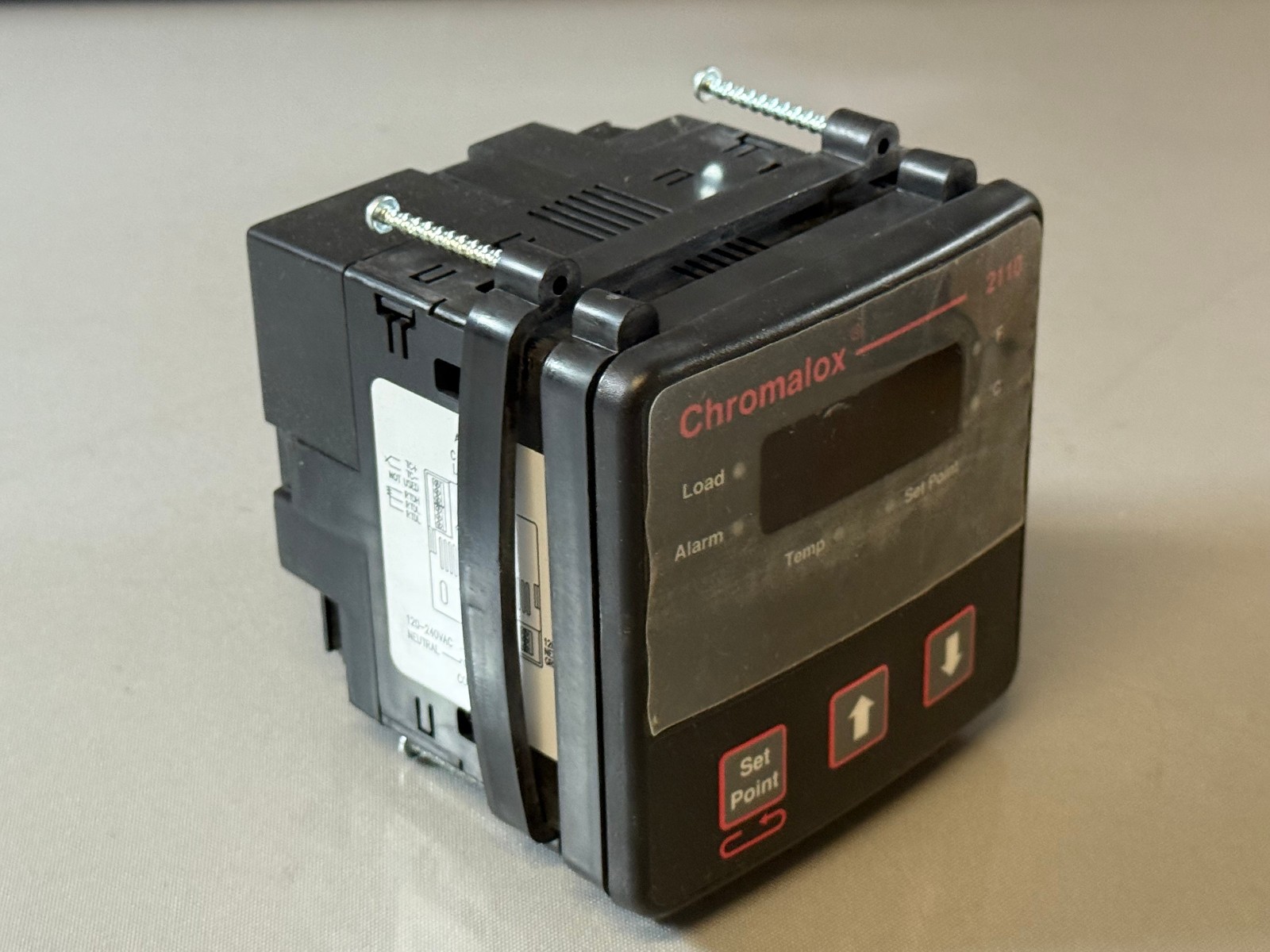 Chromalox 2110-R3000 Temperature Controller