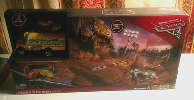 Disney Pixar Cars 3 Crazy 8 Crashers Smash & Crash Derby Playset - RARE - NEW