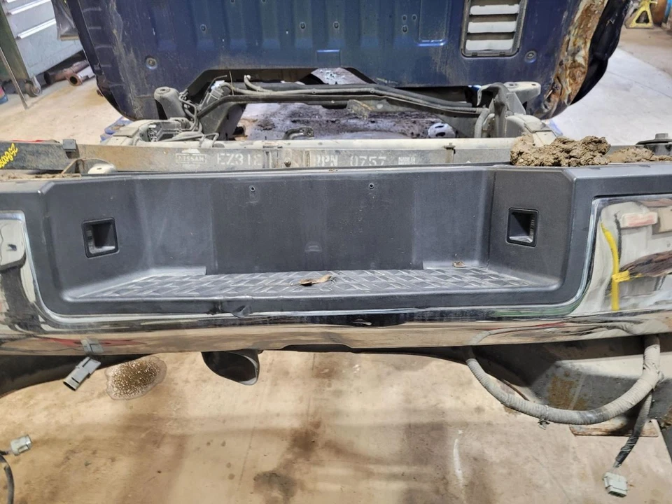 (ТОЛЬКО САМОВЫВОЗ) Хромированный задний бампер без системы помощи при парковке подходит для 16–19 TITAN XD 1 - Изображение 3 из 4