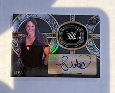2018 Topps WWE Legends Hall Of Fame Ring Card Lita Auto #’d 1/5