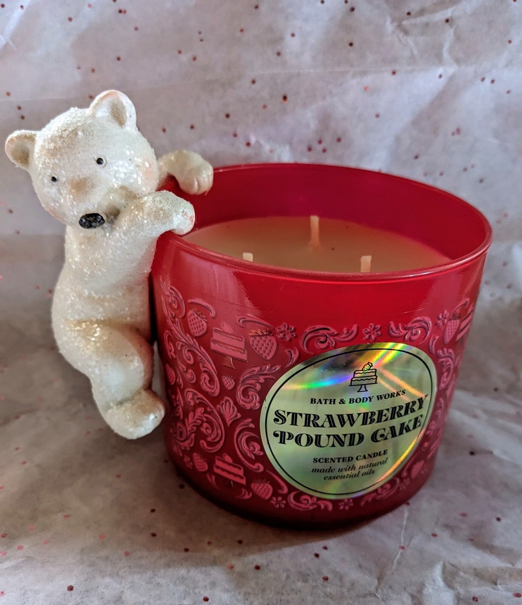 Bath & Body Works 3-Wick Candle Strawberry Pound Cake & Glitter