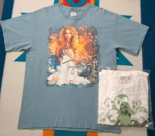 Taylor Swift Debut Album + Eras Tour Shirt Self Titl Vintage vintage concert t-shirt, vintage, size XL, single stitch, B+ condition