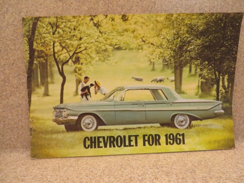 VINTAGE ORIGINAL 1961 CHEVROLET 10 PAGE SALES BROCHURE