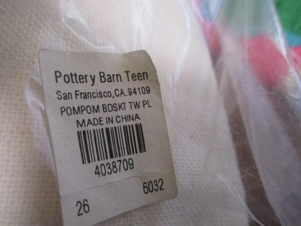 Falda Cama Pottery Barn Adolescente Pom Pom Doble 18" Gota Piscina Azul #9745E 1 Pequeño Punto Foto 3 de 4