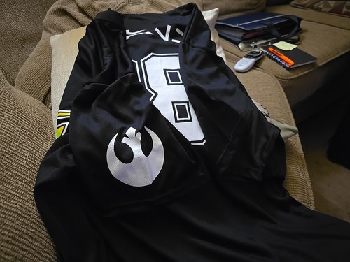 Tampa Bay Rays Star Wars Jersey(xxl) NIB - Picture 6 of 6