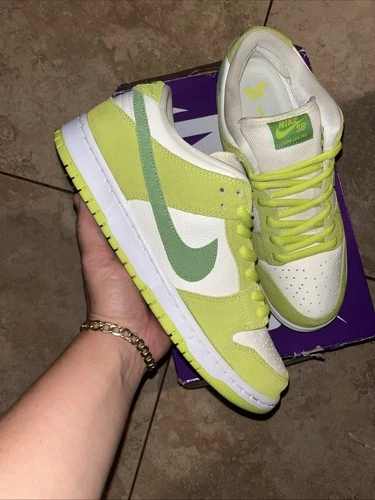 Nike SB Dunk Low Green Apple Size 11