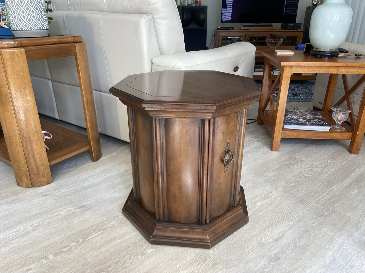 octagon side table【mix】SALE Vintage Mid Century Pair of Octagon Side Table by Bassett Broyhill