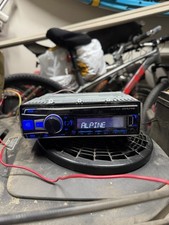 Alpine UTE-52BT Radio With Harness Tested And Working