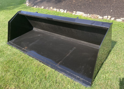New 84'' Skid Steer/Tractor Snow/Mulch 7' Bucket - for Bobcat, Case, Cat & more