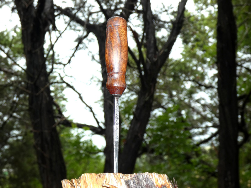 Vintage Ibbotson & Peace & Co. w/Handmade Mesquite Handle Chisel 1/4". 100 yrs+!