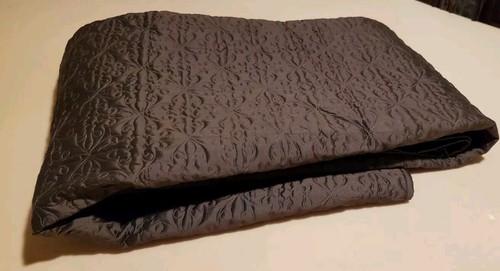Funda de cama acolchada con superficie 100 % seda marrón rico luxe versailles Queen 92x96" - Imagen 4 de 7