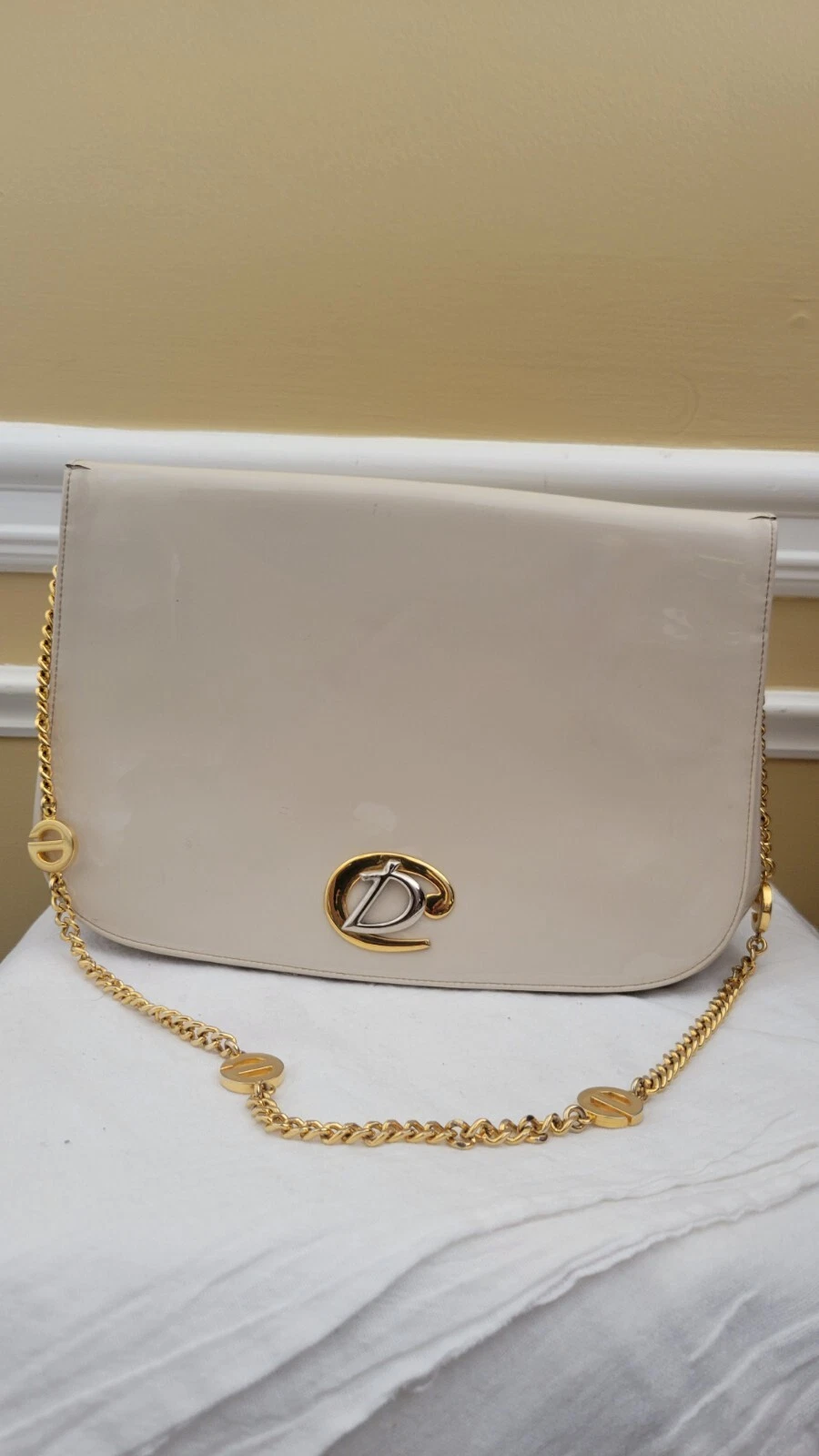 Sac à main Christian Dior 30 Montaigne cuir verni crème