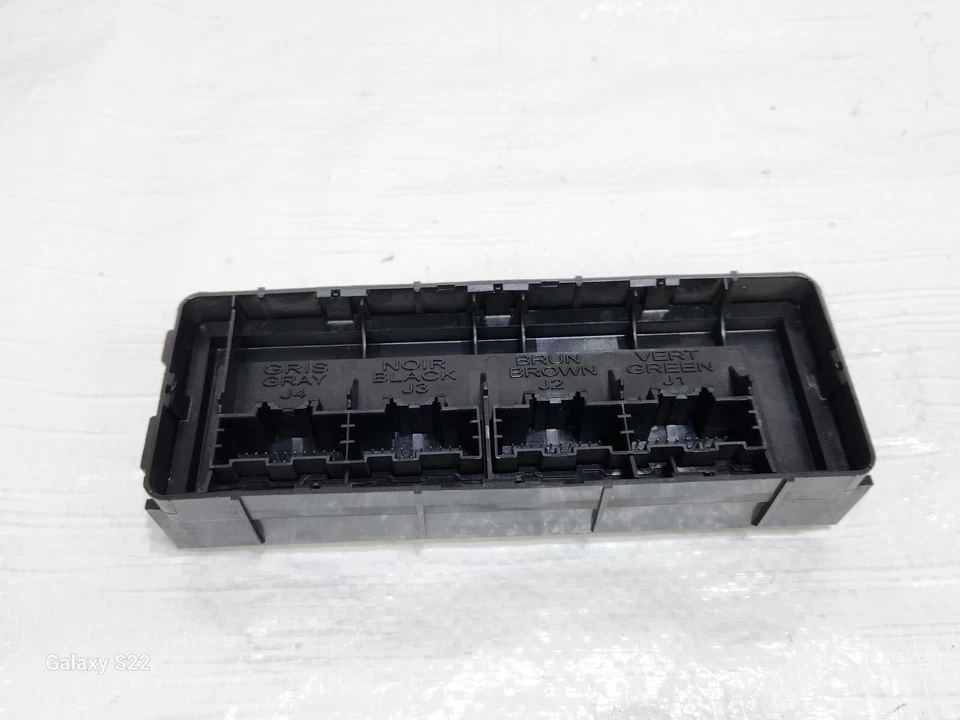 2014 2015 2016 2017 Buick Verano Temperature Control Module OEM 13585644 - Image 3 of 4