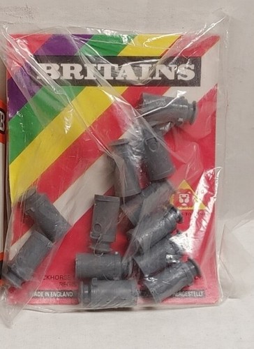 Vintage Britains 1/32 12 Grey Milk Churns 1740 In Bag NOS