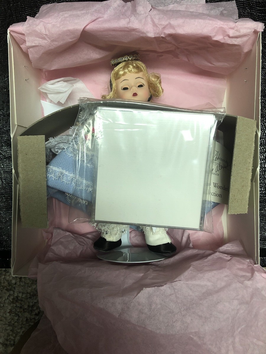 Madame Alexander Alice in Wonderland #13000 Doll Box Stand 8