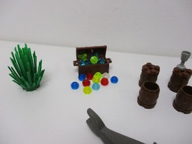 (A6/21) LEGO Pirates Accessories LOT Collection 6285 6274 6290 6286 6276 6277