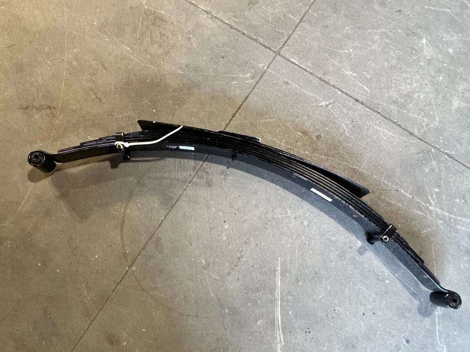 Muelle de hoja elevado trasero Pro Comp de 4" 23211 para Ford Bronco/F-150 1982-1996 Foto 2 de 4