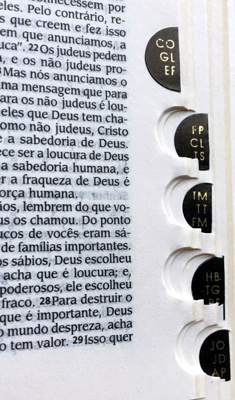 Biblia Sagradaova Traducao na Liguagem de Hoje LIKE NEW Portfolio design