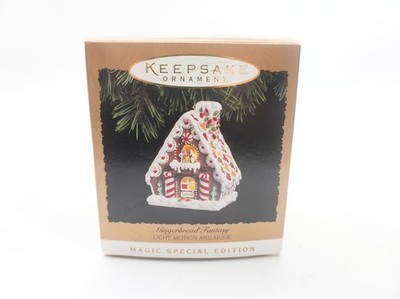 1994 Hallmark Magic Ornament GINGERBREAD FANTASY Light Motion Music Christmas