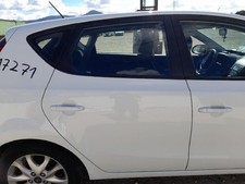770042L010 tür hinten rechts für HYUNDAI I30 (FD) 1.6 CRDI 2007 5141673 770042L010 tür hinten rechts für HYUNDAI I30 (FD) 1.6 CRDI 2007 5141673