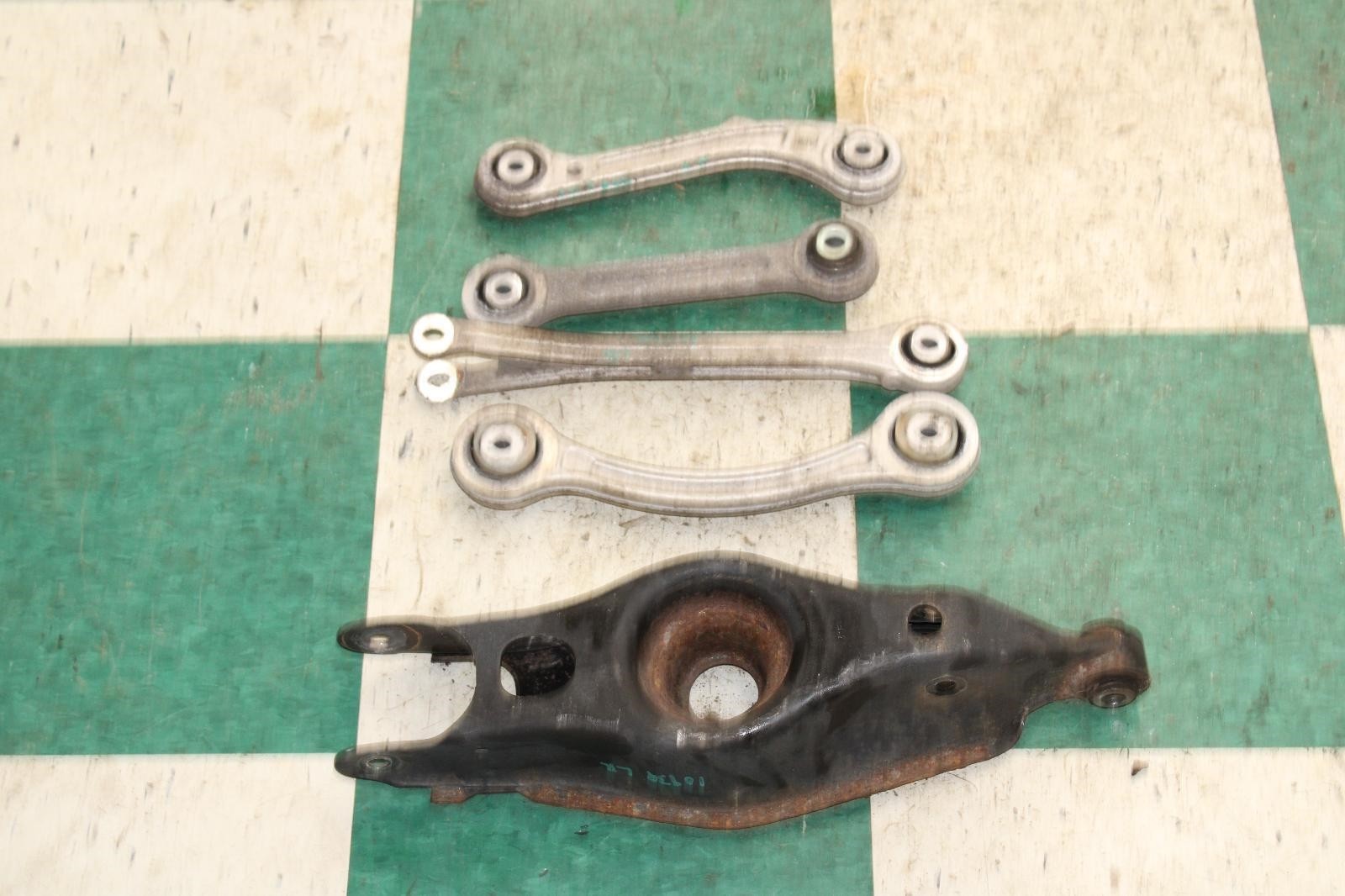 14-17 Ghibli Rear Driver Side Left LH LR Control Arm Upper Lower Set OEM Factory