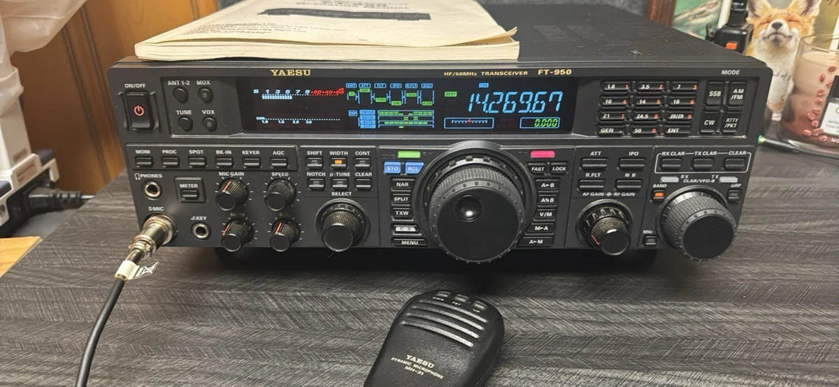 Yaesu Ft-950 HF Ham Radio Transceiver W/ 6 Meter SN 7k030168 for