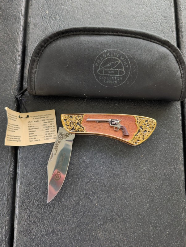 COLT SINGLE ACTION ARMY PEACEMAKER EDITION FRANKLIN  COLLECTORS KNIFE 