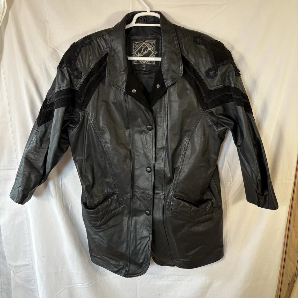 Gabardina vintage de cuero negro para mujer WINLIT con detalles de gamuza y trenza