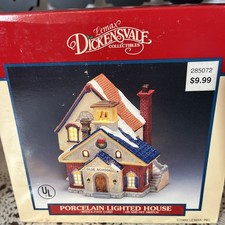 Vintage 1993 Lemax Lighted Dickensvale Christmas Village Olde School NOS #35091