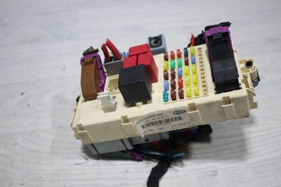 Sicherungskasten Relaiskasten 51755127 Fiat Stilo 192 Bj,03