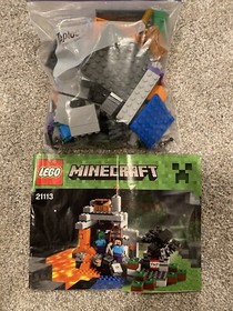 LEGO Minecraft: The Cave (21113) COMPLETE Set