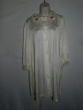 Womens Lorraine Nylon robe button front peach vintage M lace trimmed