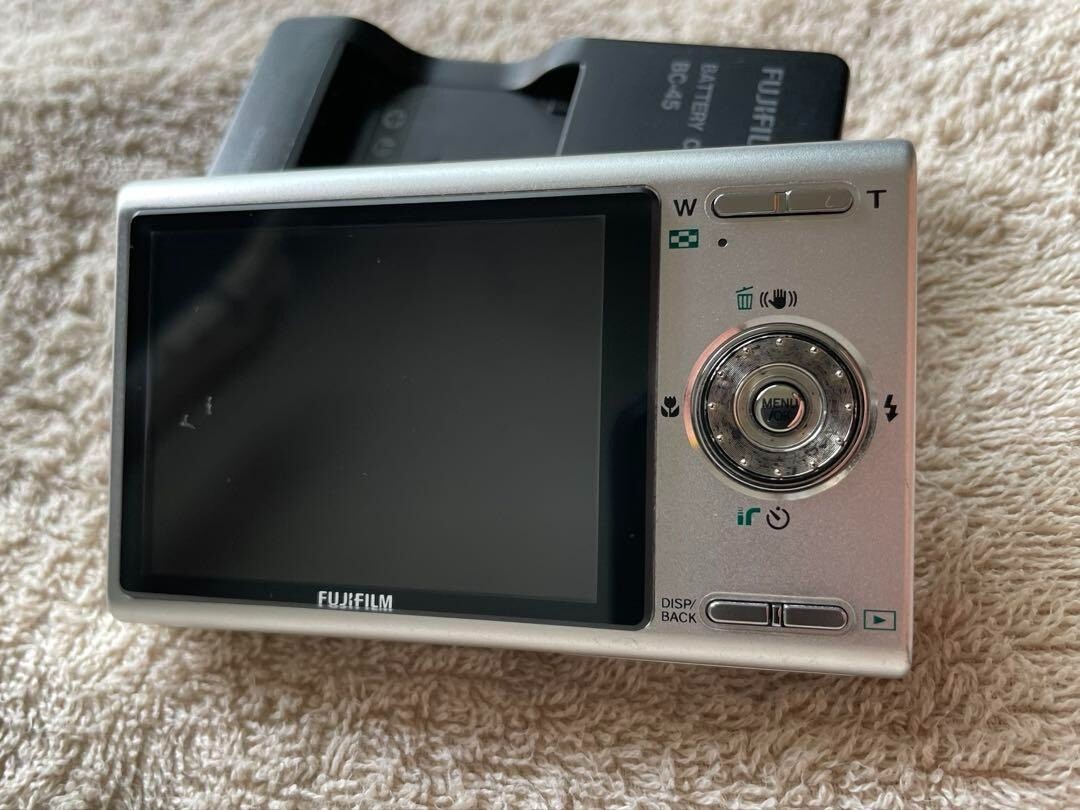 FUJIFILM FINEPIX Z200fd Black Digital Camera 10.0MP 9x