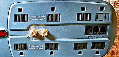DYNEX DX-S114221 Surge Protector 8 outlets, 2 out phone lines &  1 in