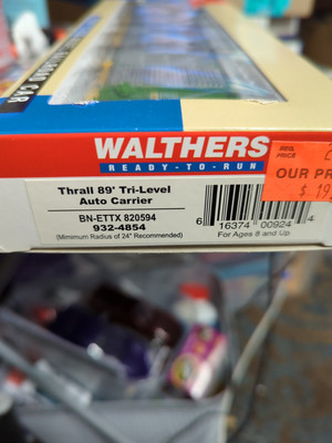 WALTHERS 'HO' GAUGE RAKE OF 4 THRALL 89' TRI-LEVEL AUTO CARRIER CARS