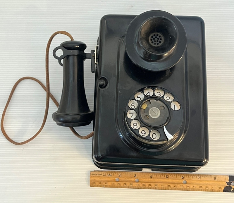 Vintage Wall Mount 1920's Telephone Automatic Electric Company Type 21 Black