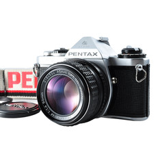 NEAR MINT Pentax ME Silver 35mm SLR Film Camera SMC 50mm f1.4 Lens Strap Japan