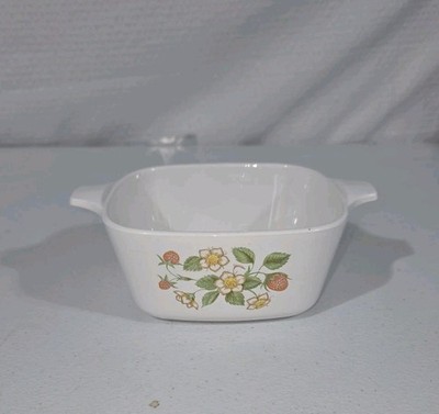 Rare Vintage Corningware Strawberry Sundae Pattern P-43-B Dish 700 ml 