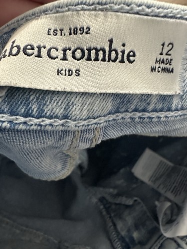 Abercrombie Kids Girls Size 12 Light Acid Wash Jeans | Play Condition - Picture 3 of 4